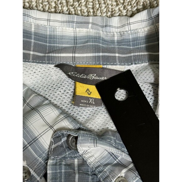 Eddie Bauer AV Button Down Shirt Men’s XL Grey Plaid Outdoor Short Sleeve - Picture 3 of 7